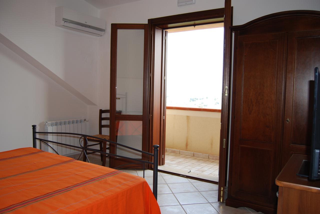 In Sicilia Da Ciro Bed & Breakfast Vita Luaran gambar