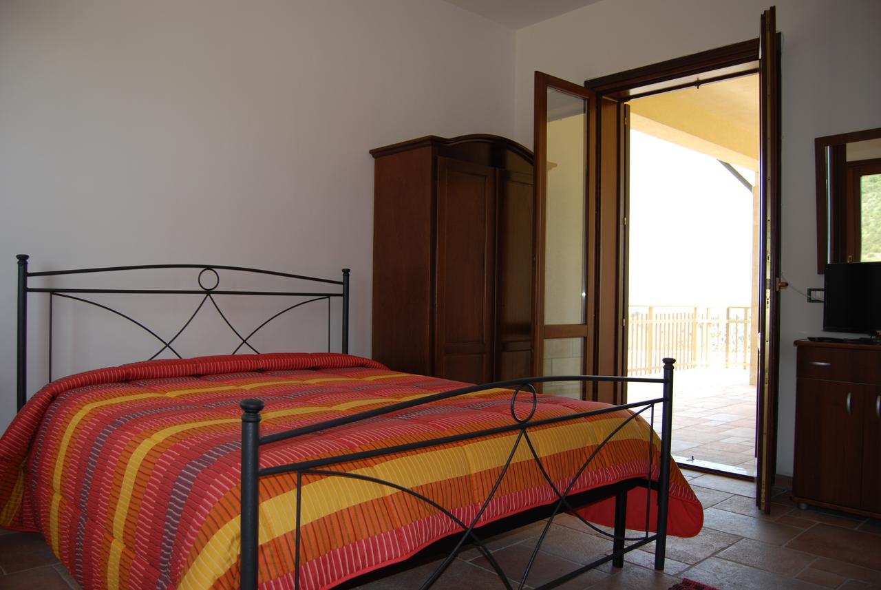 In Sicilia Da Ciro Bed & Breakfast Vita Luaran gambar